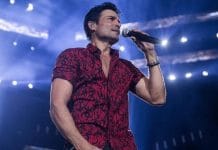Tras agotar cinco conciertos, Chayanne suma dos nuevas fechas en Chile