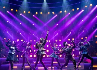 «Dosis de K-pop»: El grupo SUREN llena el Estadio Azteca con un show holográfico de 360°