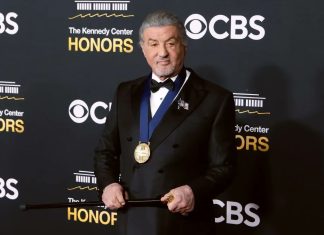 Sylvester Stallone con bastón: ícono cinematográfico provoca todo tipo de reacciones en redes sociales