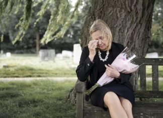 La Viudez Extendida: Mujeres Mayores, las Más Afectadas por la Soledad Crónica