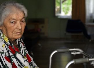 Aumentan las denuncias por abandono de adultos mayores: tribunales aplican más medidas de protección