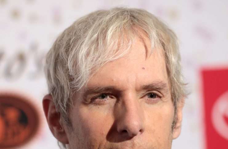 26 de Febrero: El Nacimiento de Dos Leyendas, Michael Bolton y Johnny Cash