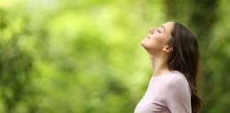 Expertos de Harvard destacan técnicas de respiración para controlar la hipertensión